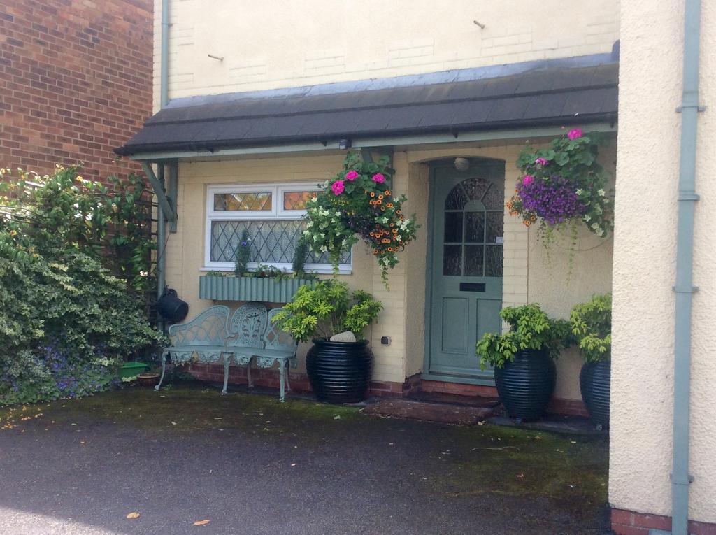 Mere Cottage B & B Alsager Exterior photo
