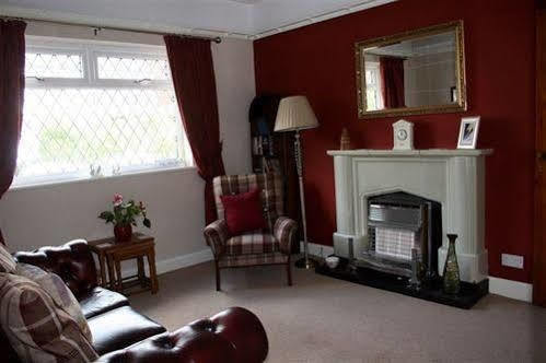 Mere Cottage B & B Alsager Exterior photo